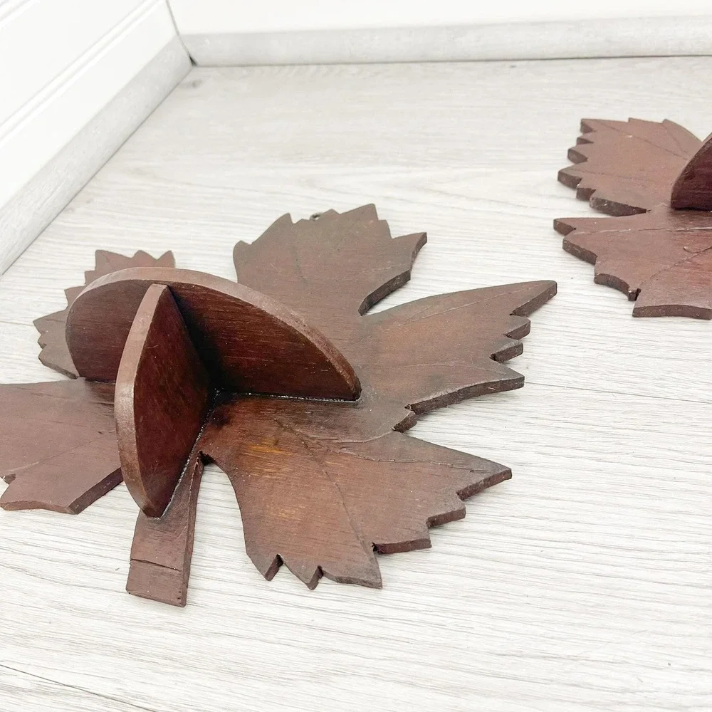 Vintage Maple Leaf Wooden Shelf Set: Mid-Century‎ Modern Decor